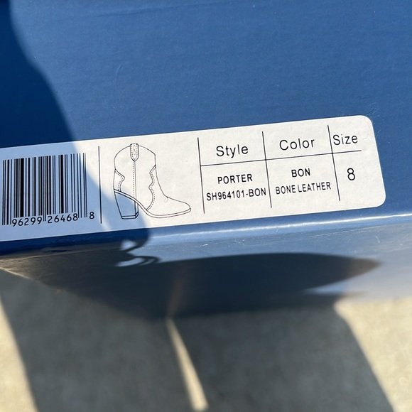 Paige Porter Bootie - Picture 7 of 8